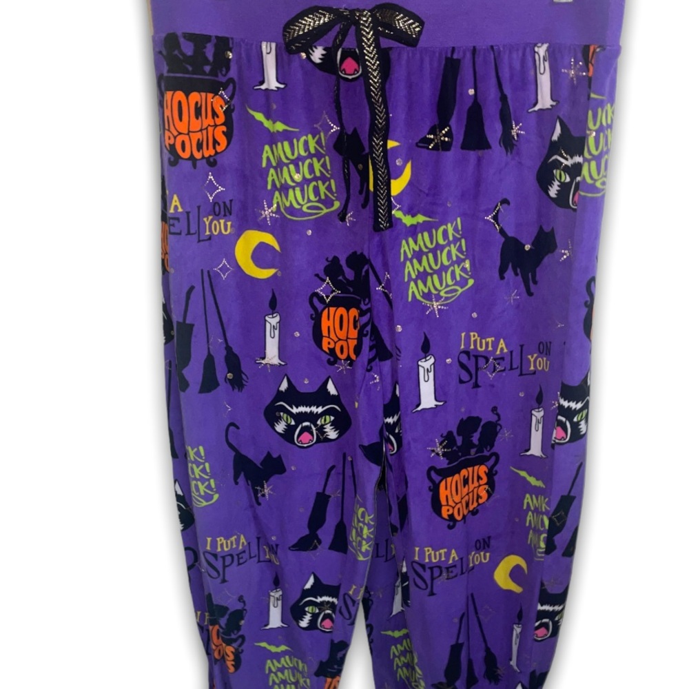 HoCuS pOcUs 🧙🏻‍♀️🎃 Pajama Pants